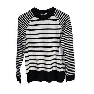 Time And Tru Top Ladies Super Soft Long Sleeve Sweater White Black S/CH (4-6)